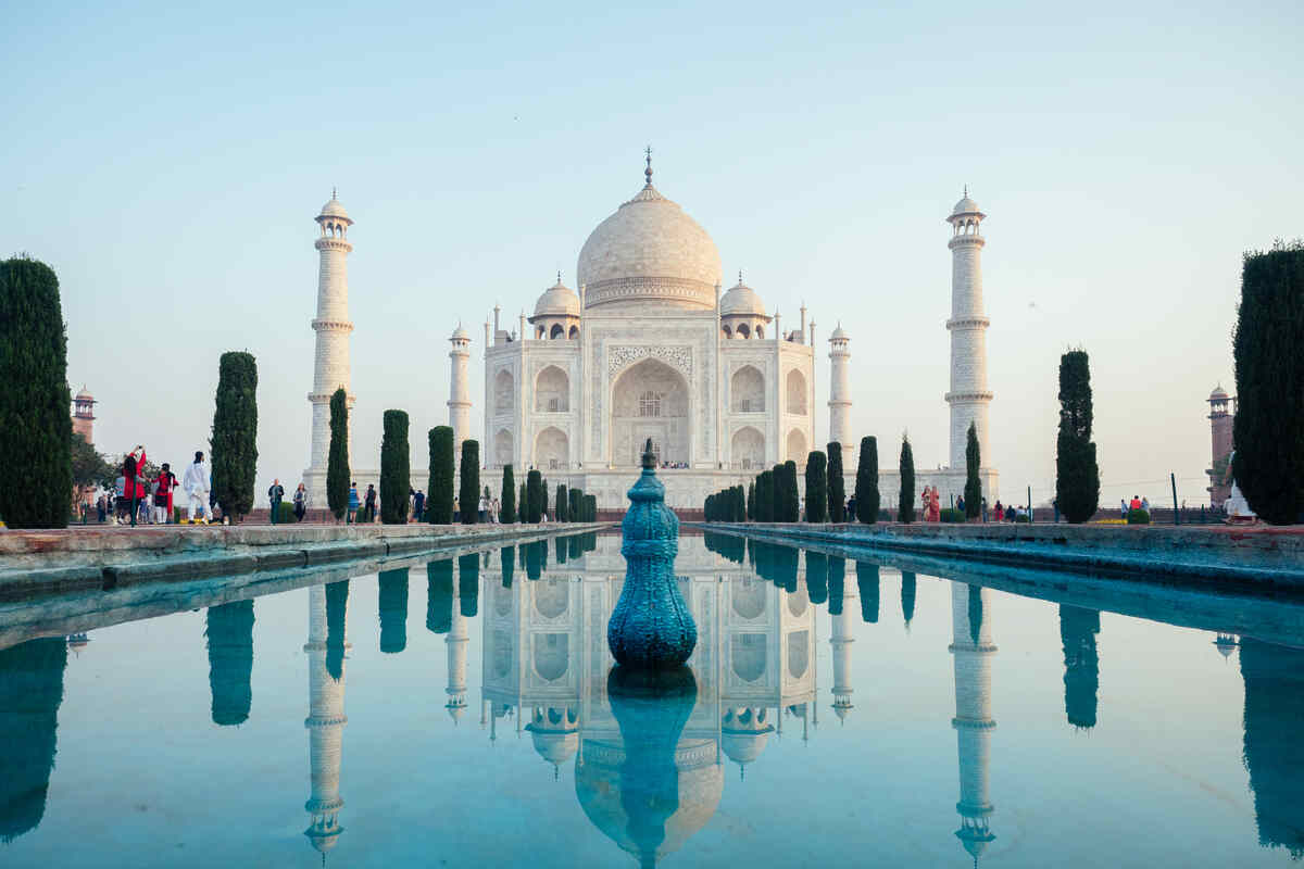 beautiful view taj mahal india