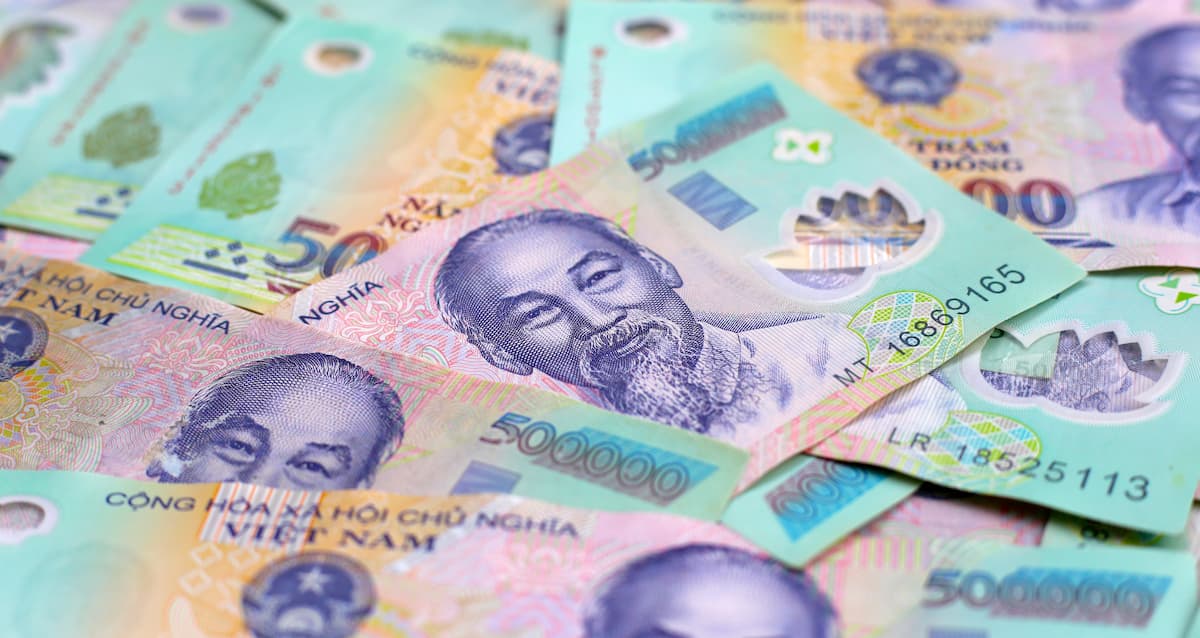 five-hundred-thousand-dong-banknotes
