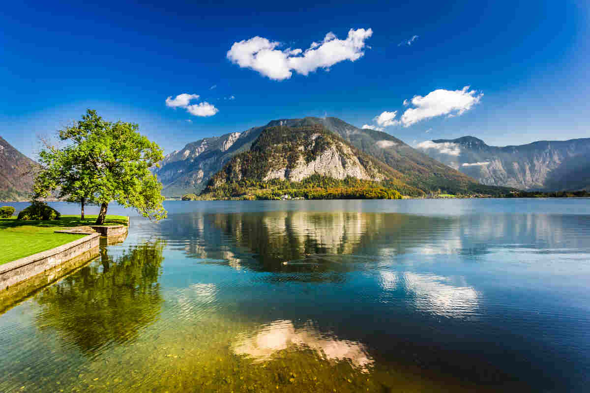 lake alps hallstatt switzerland
